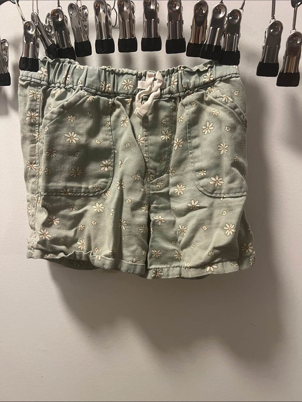 wonder nation Sage Green Daisy Print Elastic Waist Shorts